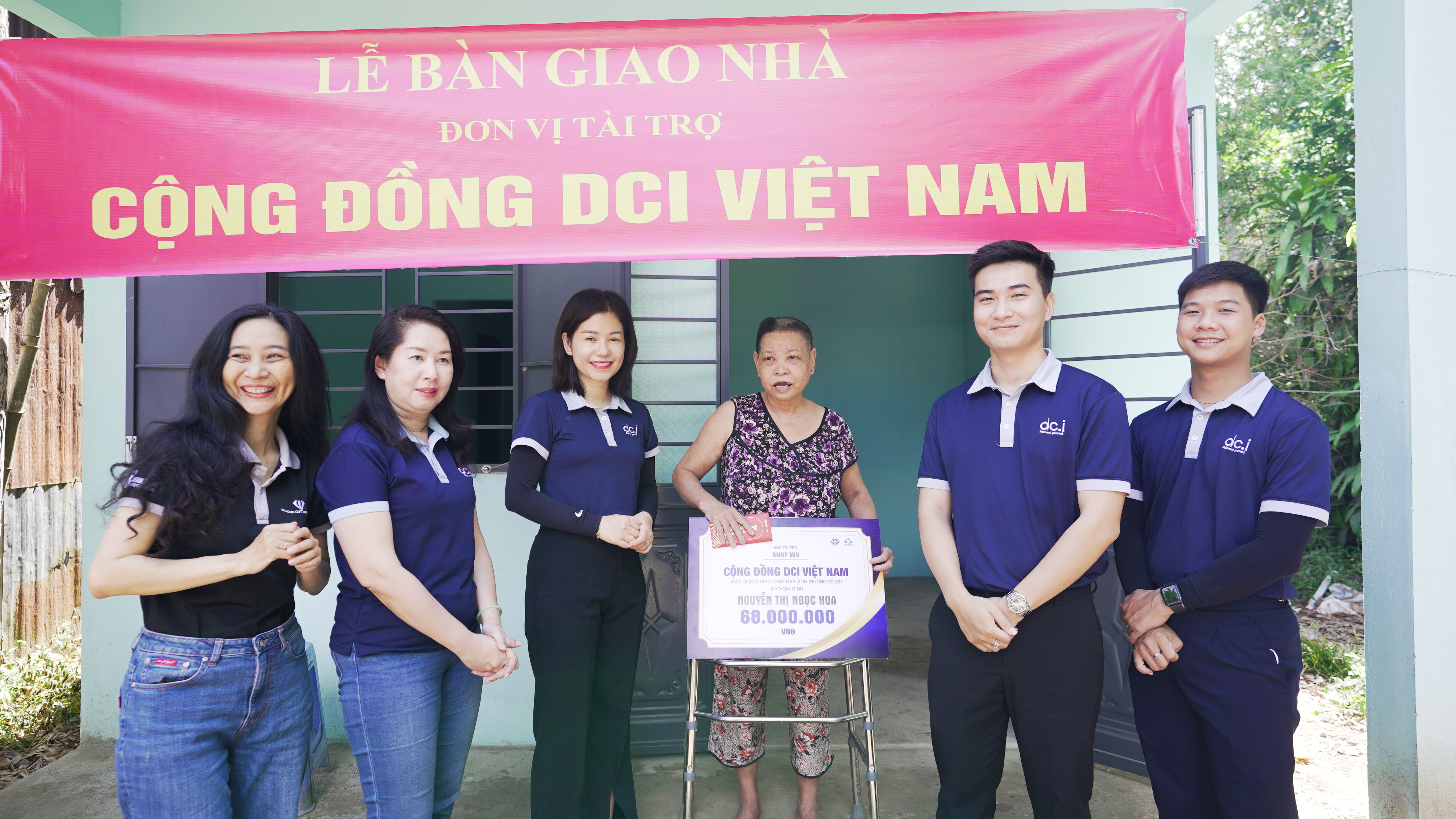 Bàn giao nhà tình thương hộ Nguyễn Thị Ngọc Hoa